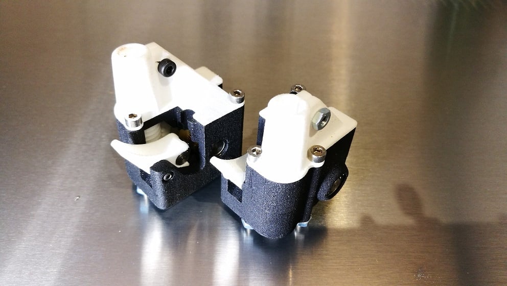 A Pair of Flex3Drive G5 extruders with Lite-Switch tension arms
